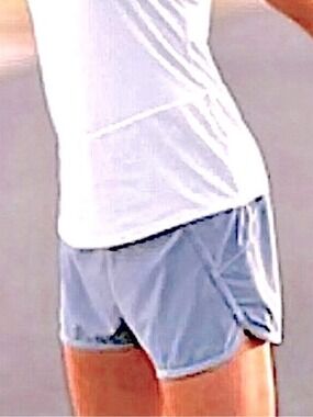 Women's Athleta Pulse Gray Athletic Shorts Small